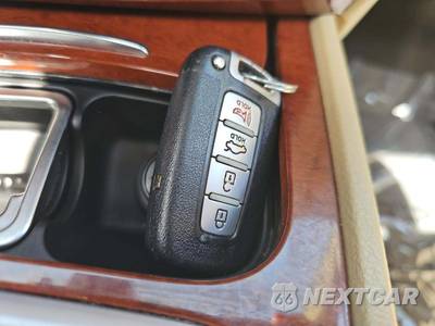 2012 Hyundai Genesis 4.6 Sedan - zdjęcie 5 z 39 - miniatura