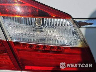 2012 Hyundai Genesis 4.6 Sedan - zdjęcie 31 z 39 - miniatura