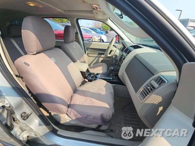 2010 Ford Escape Hybrid - zdjęcie 18 z 23 - miniatura