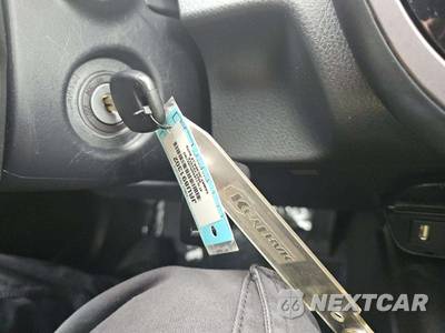 2024 Toyota Camry LE - zdjęcie 8 z 24 - miniatura