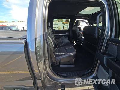 2024 Ford Super Duty F-350 Platinum Crew Cab Medium Bed - zdjęcie 16 z 22 - miniatura