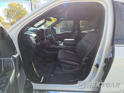 2025 Ford F-150 LARIAT Crew Cab Short Bed - zdjęcie 3 z 17 - miniatura