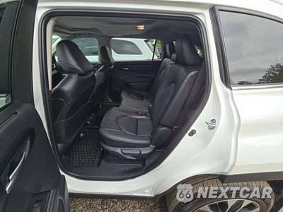 2026 Toyota Highlander Hybrid XLE - zdjęcie 13 z 21 - miniatura