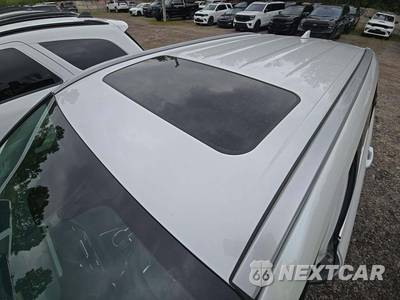 2026 Toyota Highlander Hybrid XLE - zdjęcie 12 z 21 - miniatura