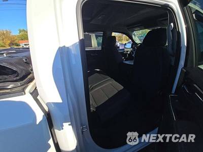 2024 Chevrolet Silverado 1500 LT Crew Cab Short Bed 2FL - zdjęcie 16 z 20 - miniatura