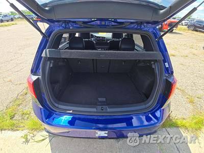 2019 Volkswagen Golf R Hatchback w/DCC & Navigation - zdjęcie 14 z 21 - miniatura