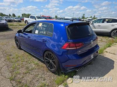2019 Volkswagen Golf R Hatchback w/DCC & Navigation - zdjęcie 2 z 21 - miniatura