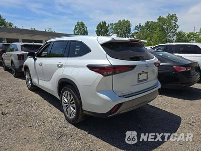2026 Toyota Highlander Hybrid Platinum - zdjęcie 2 z 21 - miniatura