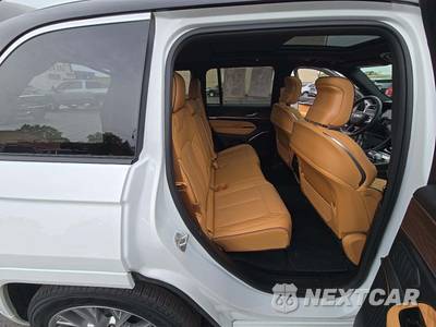 2024 Jeep Grand Cherokee Summit - zdjęcie 13 z 17 - miniatura