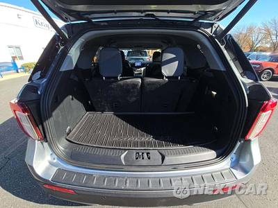 2024 Ford Explorer XLT - zdjęcie 12 z 19 - miniatura