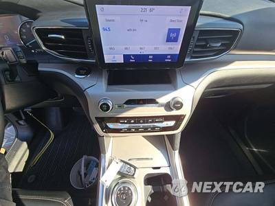 2024 Ford Explorer XLT - zdjęcie 7 z 19 - miniatura