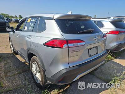 2022 Toyota Corolla Cross LE - zdjęcie 2 z 20 - miniatura