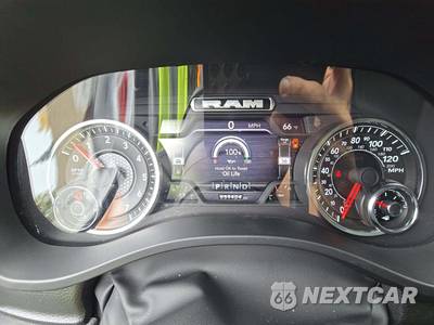 2024 Ram 1500 Big Horn Crew Cab Short Bed - zdjęcie 9 z 20 - miniatura