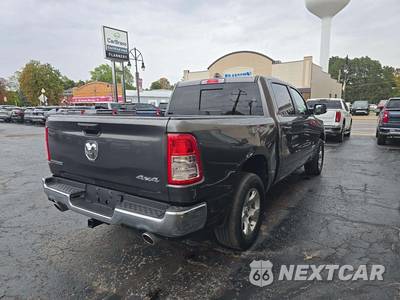 2024 Ram 1500 Big Horn Crew Cab Short Bed - zdjęcie 3 z 20 - miniatura