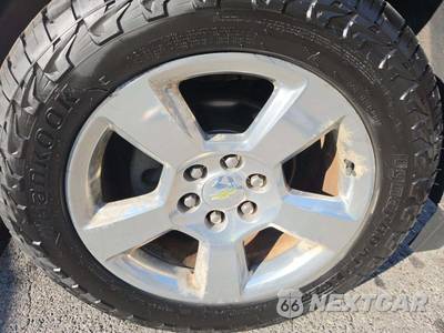 2016 Chevrolet Suburban 1500 LTZ 1LZ - zdjęcie 28 z 31 - miniatura