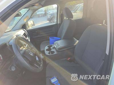 2023 Ram 1500 Classic Tradesman Extended Cab Medium Bed - zdjęcie 6 z 26 - miniatura