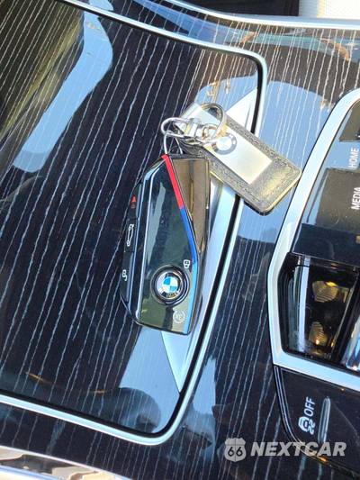 2023 BMW X7 Sports Activity Vehicle M60i - zdjęcie 8 z 22 - miniatura