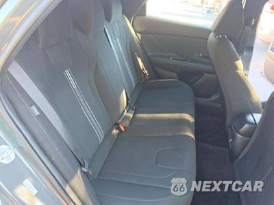 2026 Hyundai Elantra SEL Sport - zdjęcie 16 z 25 - miniatura