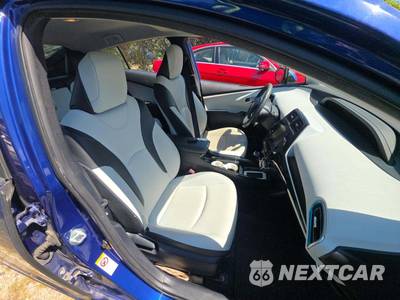2016 Toyota Prius Four - zdjęcie 18 z 25 - miniatura