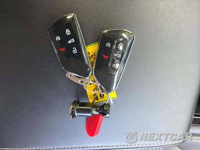2025 Volkswagen Atlas 2.0T SE w/Technology - zdjęcie 8 z 24 - miniatura