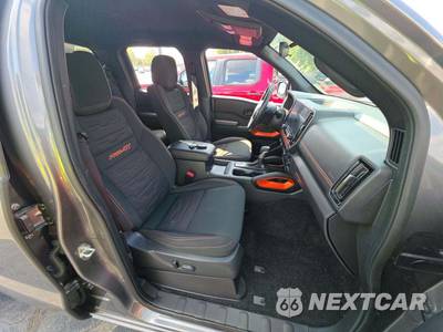 2026 Nissan Frontier PRO-4X Crew Cab Medium Bed - zdjęcie 18 z 23 - miniatura