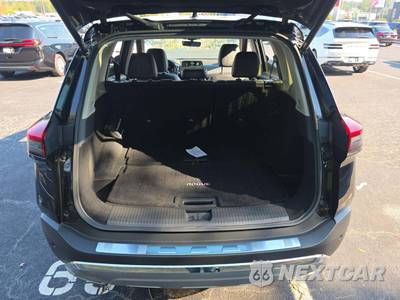 2023 Nissan Rogue Platinum - zdjęcie 14 z 24 - miniatura