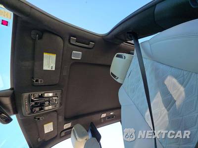 2025 Cadillac Escalade V-Series 1SD - zdjęcie 11 z 27 - miniatura