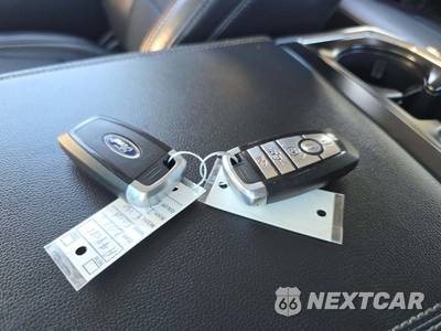 2021 Ford F-150 LARIAT Crew Cab Short Bed - zdjęcie 8 z 24 - miniatura