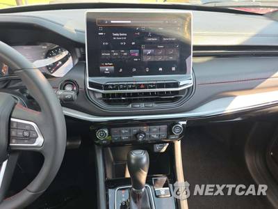 2025 Jeep Compass Trailhawk - zdjęcie 10 z 23 - miniatura