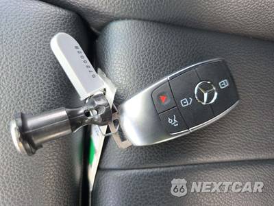 2023 Mercedes-Benz GLA 250 4MATIC - zdjęcie 8 z 24 - miniatura