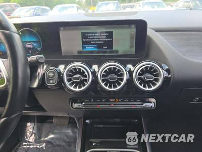 2023 Mercedes-Benz GLA 250 4MATIC - zdjęcie 10 z 24 - miniatura