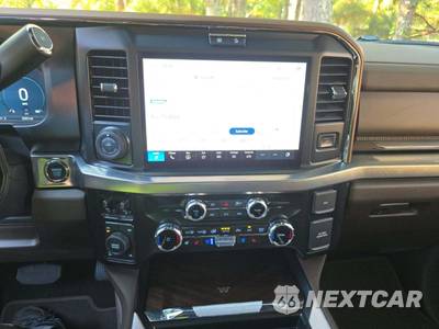 2025 Ford Super Duty F-250 King Ranch Crew Cab Medium Bed - zdjęcie 10 z 23 - miniatura