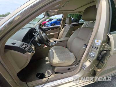 2010 Mercedes-Benz C 300 4MATIC - zdjęcie 6 z 31 - miniatura