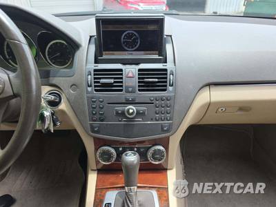 2010 Mercedes-Benz C 300 4MATIC - zdjęcie 10 z 31 - miniatura