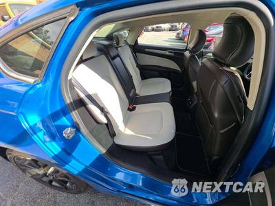2019 Ford Fusion SE - zdjęcie 16 z 25 - miniatura