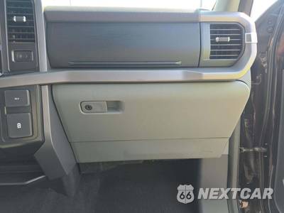 2025 Ford F-150 XLT Crew Cab Short Bed - zdjęcie 19 z 24 - miniatura