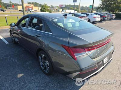 2025 Hyundai Elantra Limited - zdjęcie 2 z 23 - miniatura