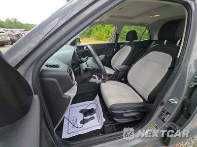 2023 Hyundai Venue SEL - zdjęcie 6 z 27 - miniatura