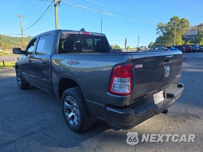 2023 Ram 1500 Big Horn Crew Cab Short Bed - zdjęcie 2 z 22 - miniatura