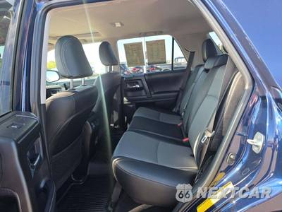 2023 Toyota 4Runner SR5 Premium - zdjęcie 10 z 19 - miniatura