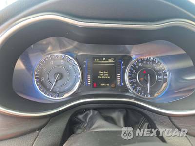 2016 Chrysler 200 Limited - zdjęcie 5 z 27 - miniatura