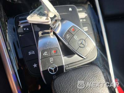 2023 Mercedes-Benz GLA 250 4MATIC - zdjęcie 8 z 25 - miniatura