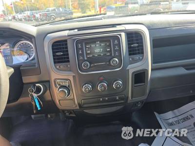 2018 Ram 1500 Tradesman Crew Cab Short Bed - zdjęcie 7 z 21 - miniatura