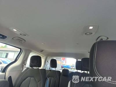 2022 Chrysler Voyager LX 121.6" WB - zdjęcie 8 z 23 - miniatura