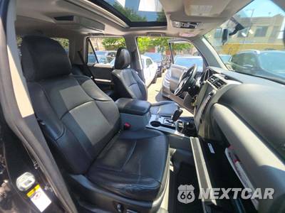 2010 Toyota 4Runner SR5 - zdjęcie 18 z 28 - miniatura