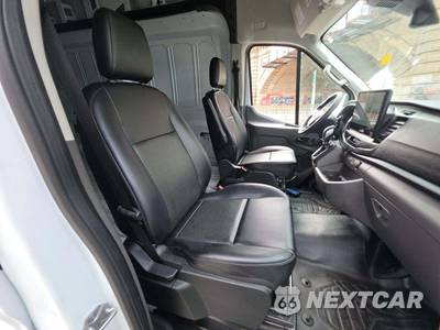 2026 Ford Transit 250 Cargo Van High Roof 148.0" WB - zdjęcie 18 z 20 - miniatura