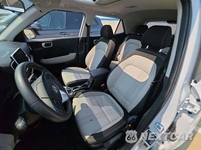 2025 Hyundai Venue SEL - zdjęcie 6 z 26 - miniatura