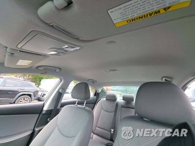 2013 Hyundai Elantra GLS Sedan - zdjęcie 11 z 31 - miniatura