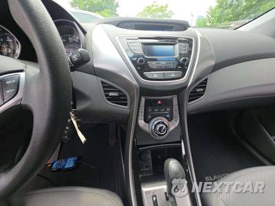 2013 Hyundai Elantra GLS Sedan - zdjęcie 10 z 31 - miniatura