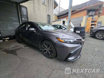 2021 Toyota Camry SE - zdjęcie 4 z 25 - miniatura